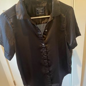 Abercrombie and Fitch short sleeve button down shirt size small
